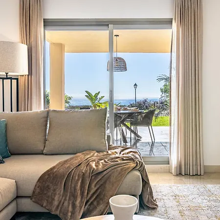 Apartment Premium With Large Terrace And Garden *