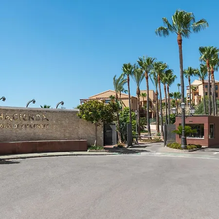 Premium With Large Terrace And Garden Estepona
