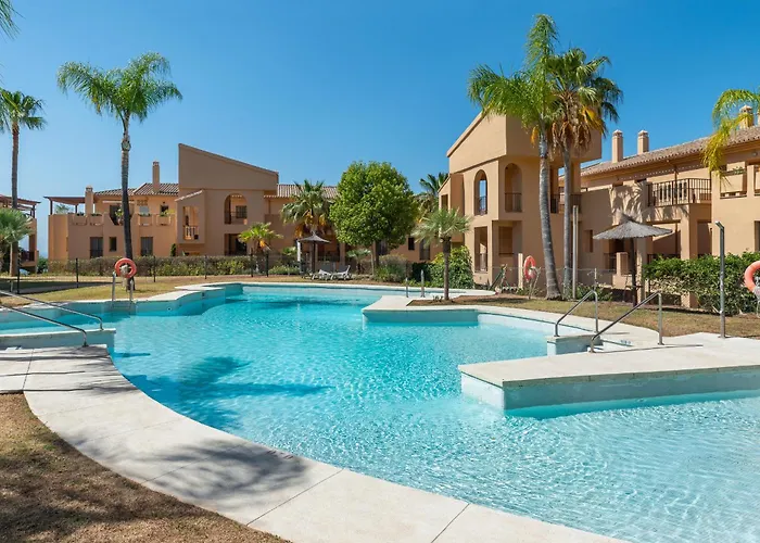 Premium With Large Terrace And Garden Apartment Benahavis