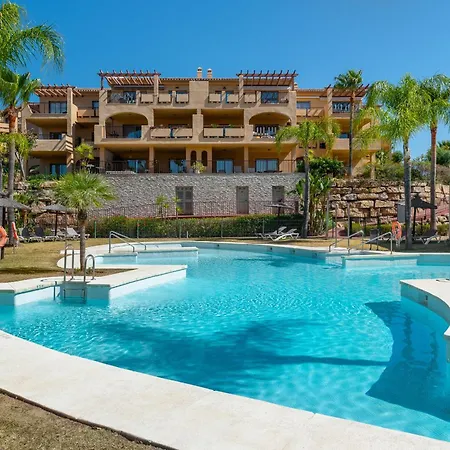 Premium 2br With Beautiful Terrace & Sea Views