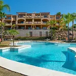 Premium With Large Terrace And Garden